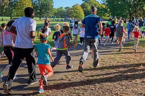 A junior parkrun takes place on Tooting Common already