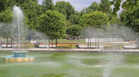 Prestigious Green Flag Continues To Fly Over Battersea Park 