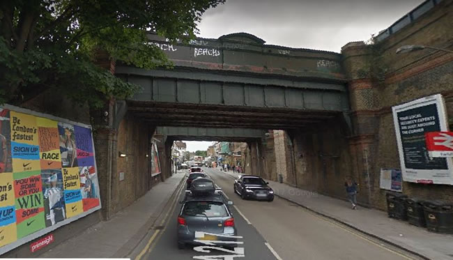 Grimy Earlsfield Railway Bridges Get A Facelift 